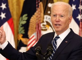 Joe Biden elude commitment to Russia in Ukraine talks.